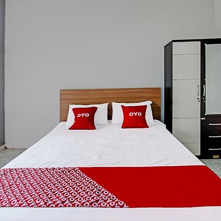 Oyo 91210 Hotel J3 프라야 외부 사진