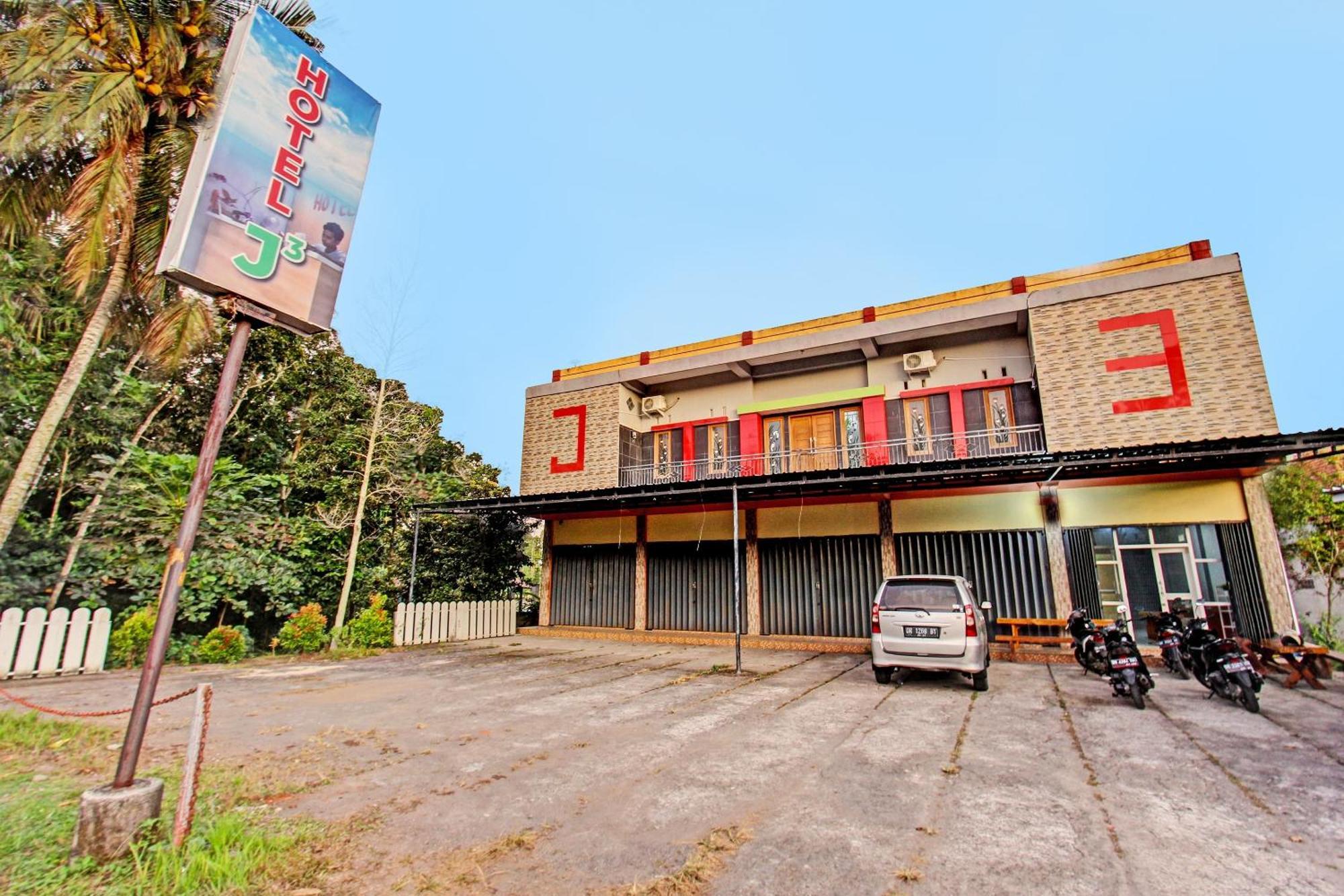Oyo 91210 Hotel J3 프라야 외부 사진