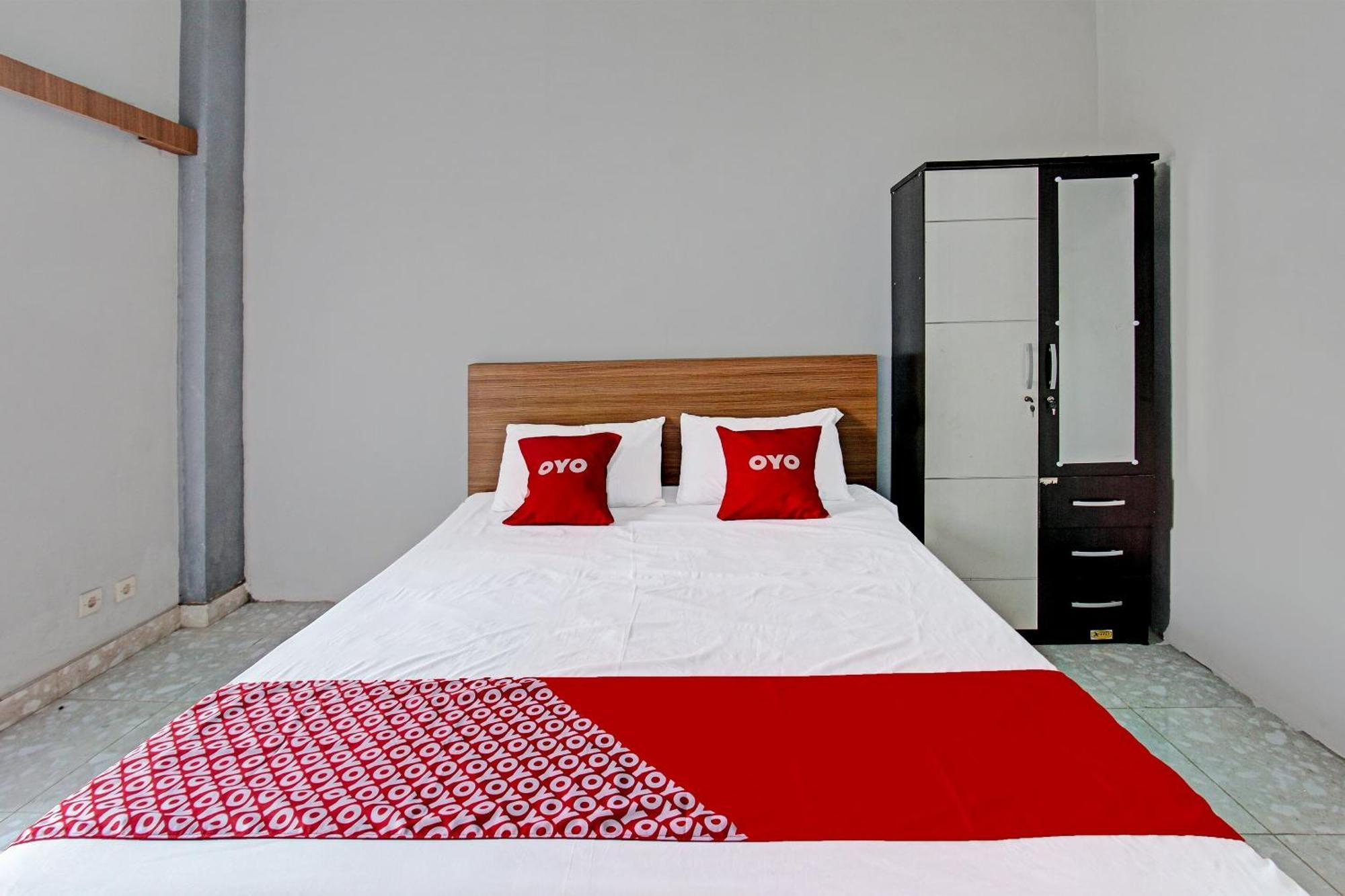 Oyo 91210 Hotel J3 프라야 외부 사진
