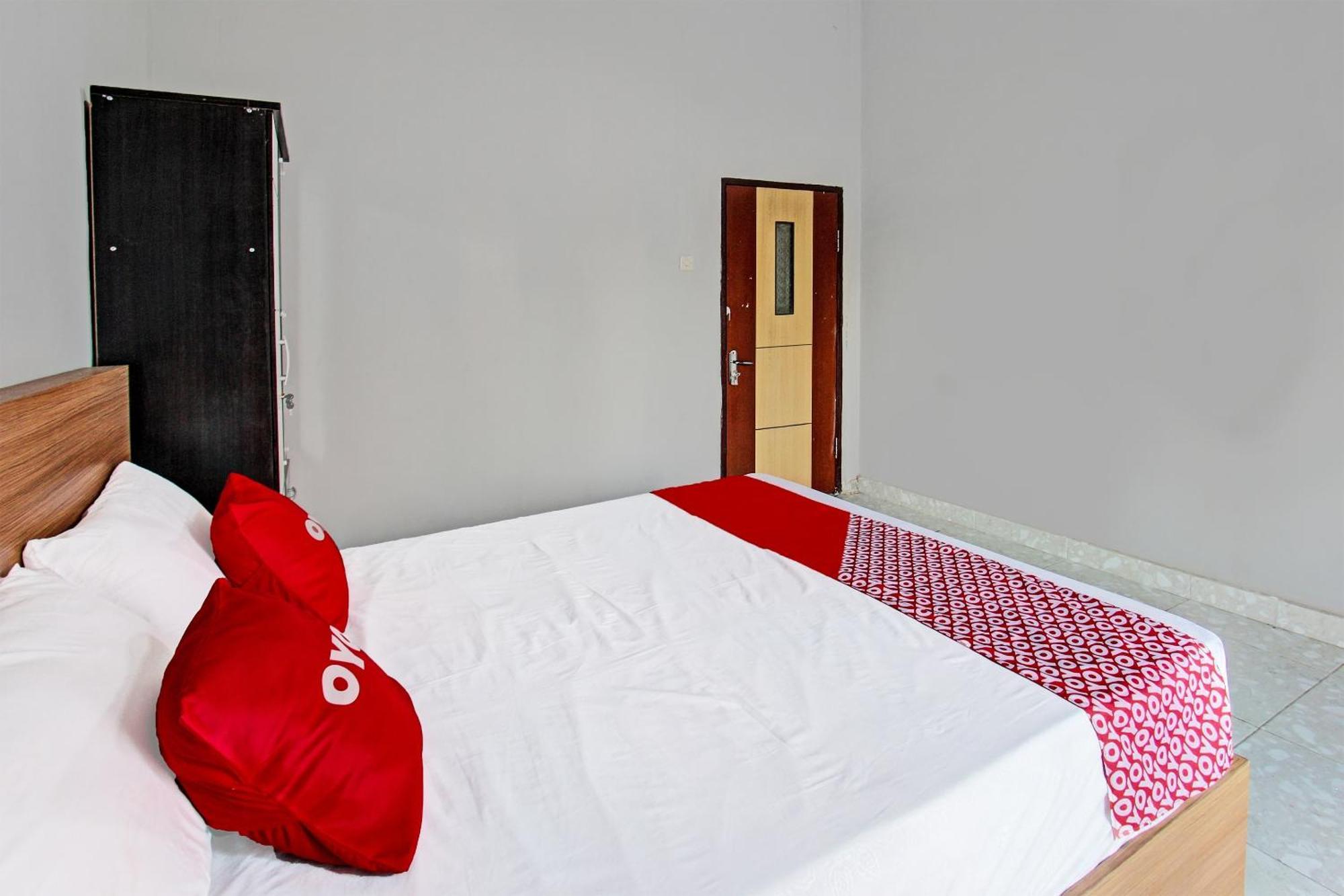 Oyo 91210 Hotel J3 프라야 외부 사진