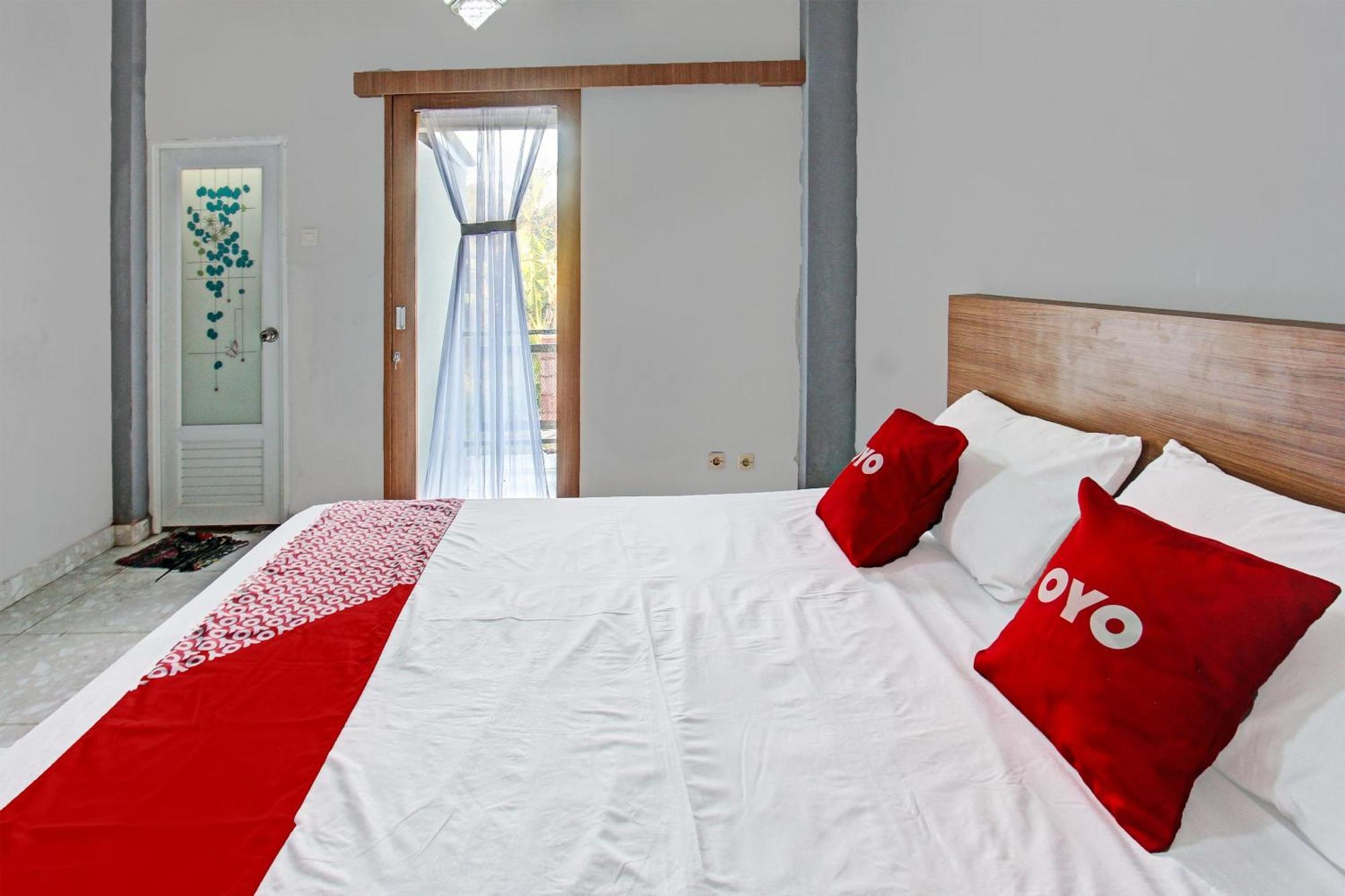 Oyo 91210 Hotel J3 프라야 외부 사진