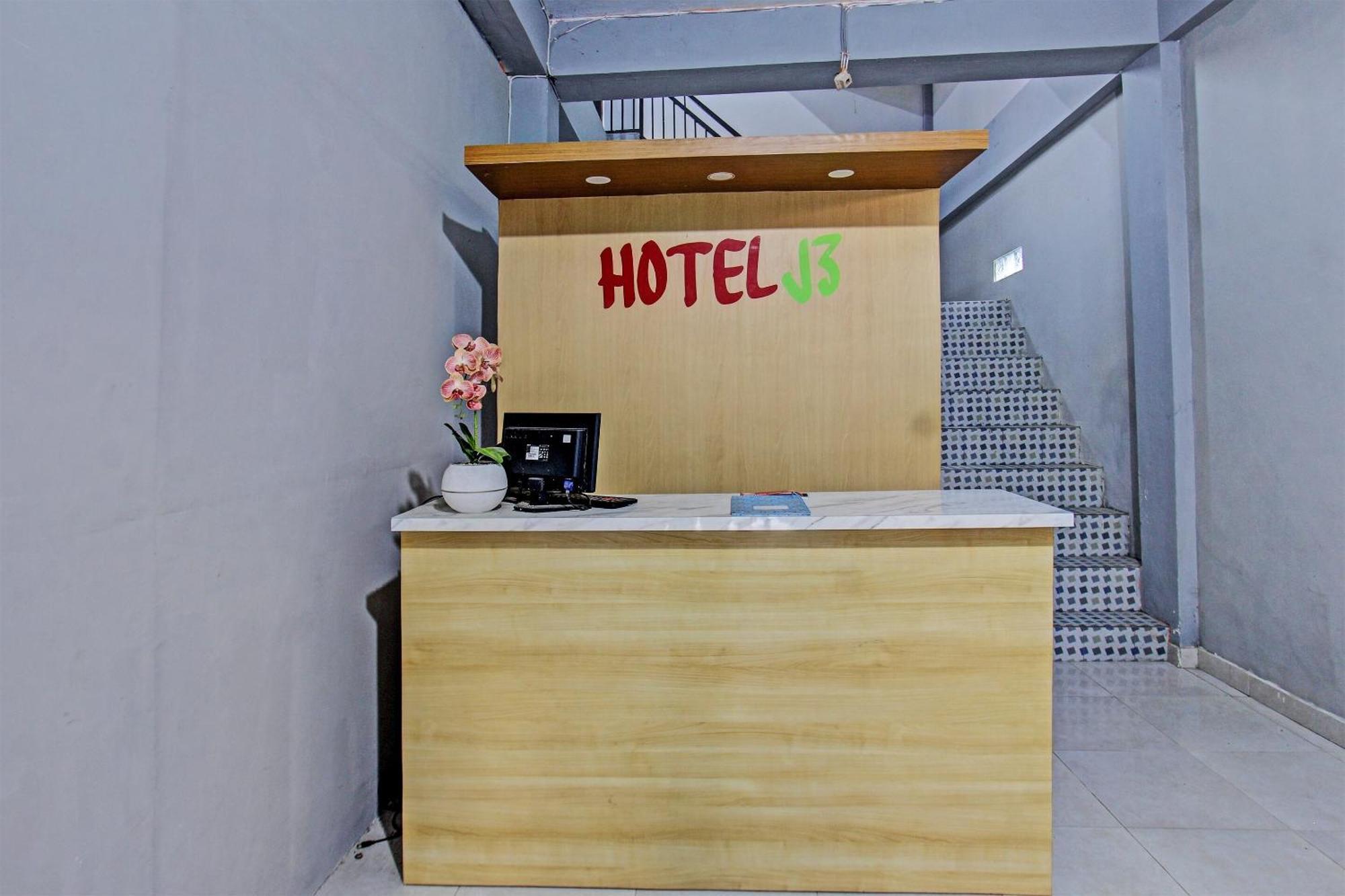 Oyo 91210 Hotel J3 프라야 외부 사진